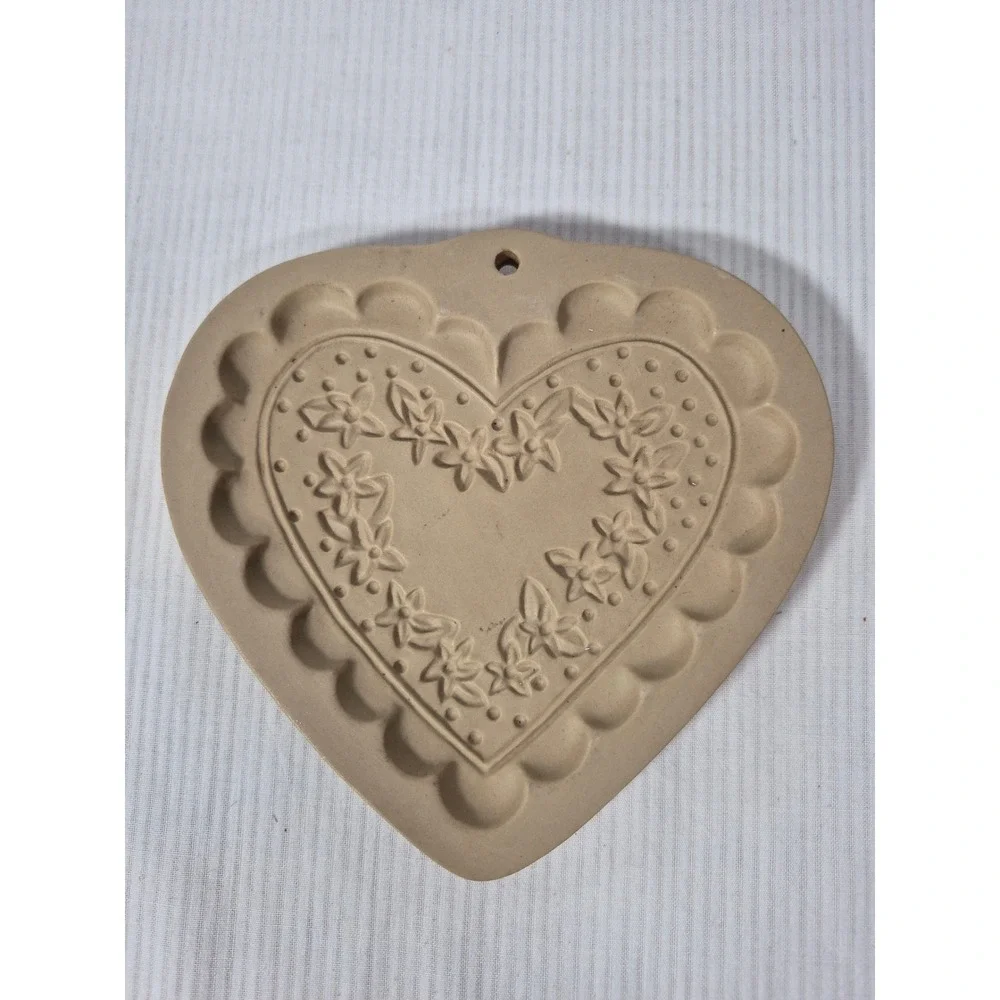 Vintage Brown Bag Cookie Art Heart Floral Stoneware Mold Scalloped Ceramic Tan
